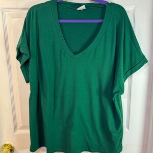 Shirley & Stone - Vneck Short Sleeve Top - Green - XL -